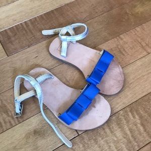 Baby girls size 5 sandals silver and blue